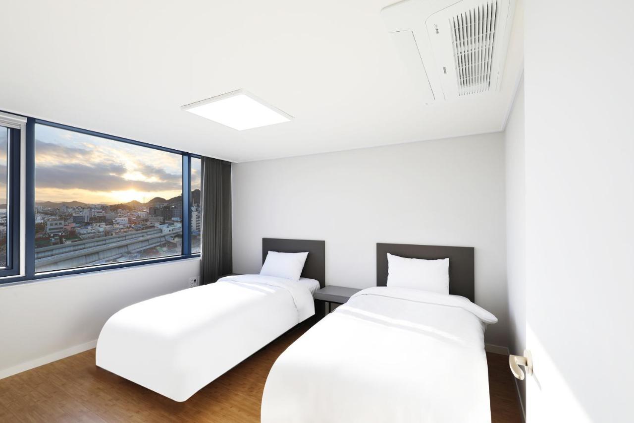 Mokpo Ocean Hotel Экстерьер фото