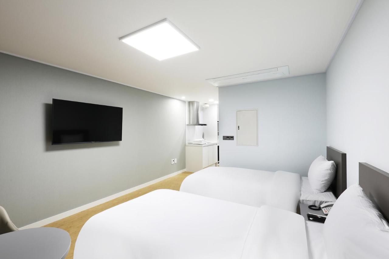 Mokpo Ocean Hotel Экстерьер фото