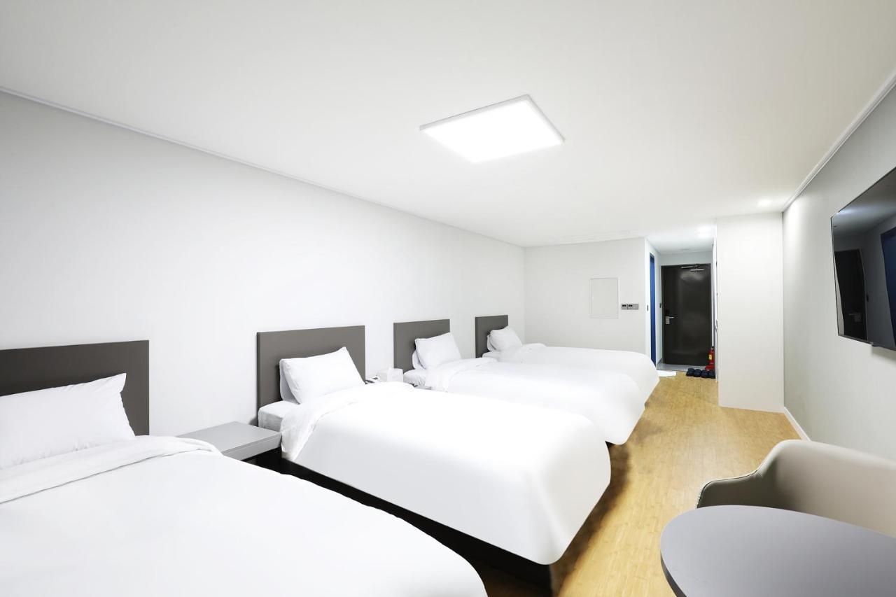 Mokpo Ocean Hotel Экстерьер фото