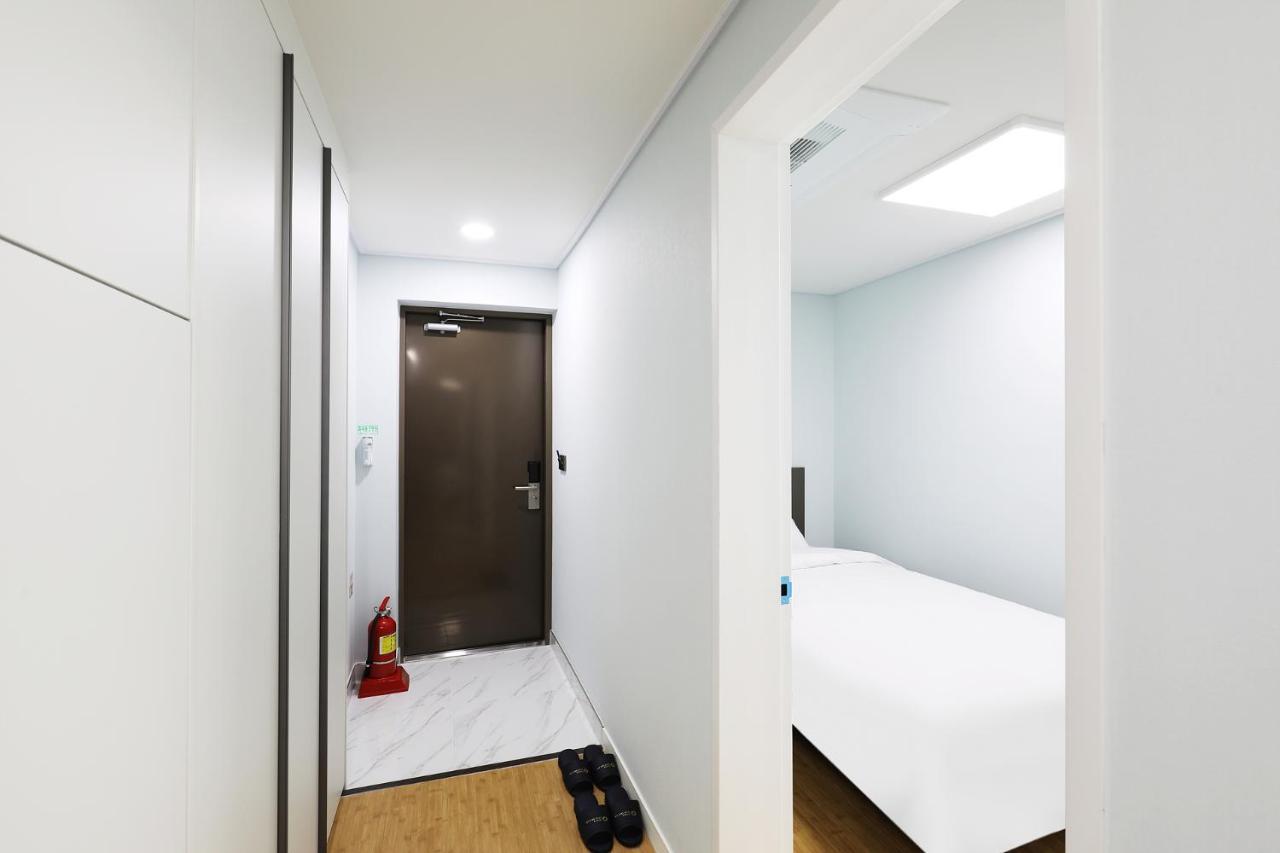 Mokpo Ocean Hotel Экстерьер фото